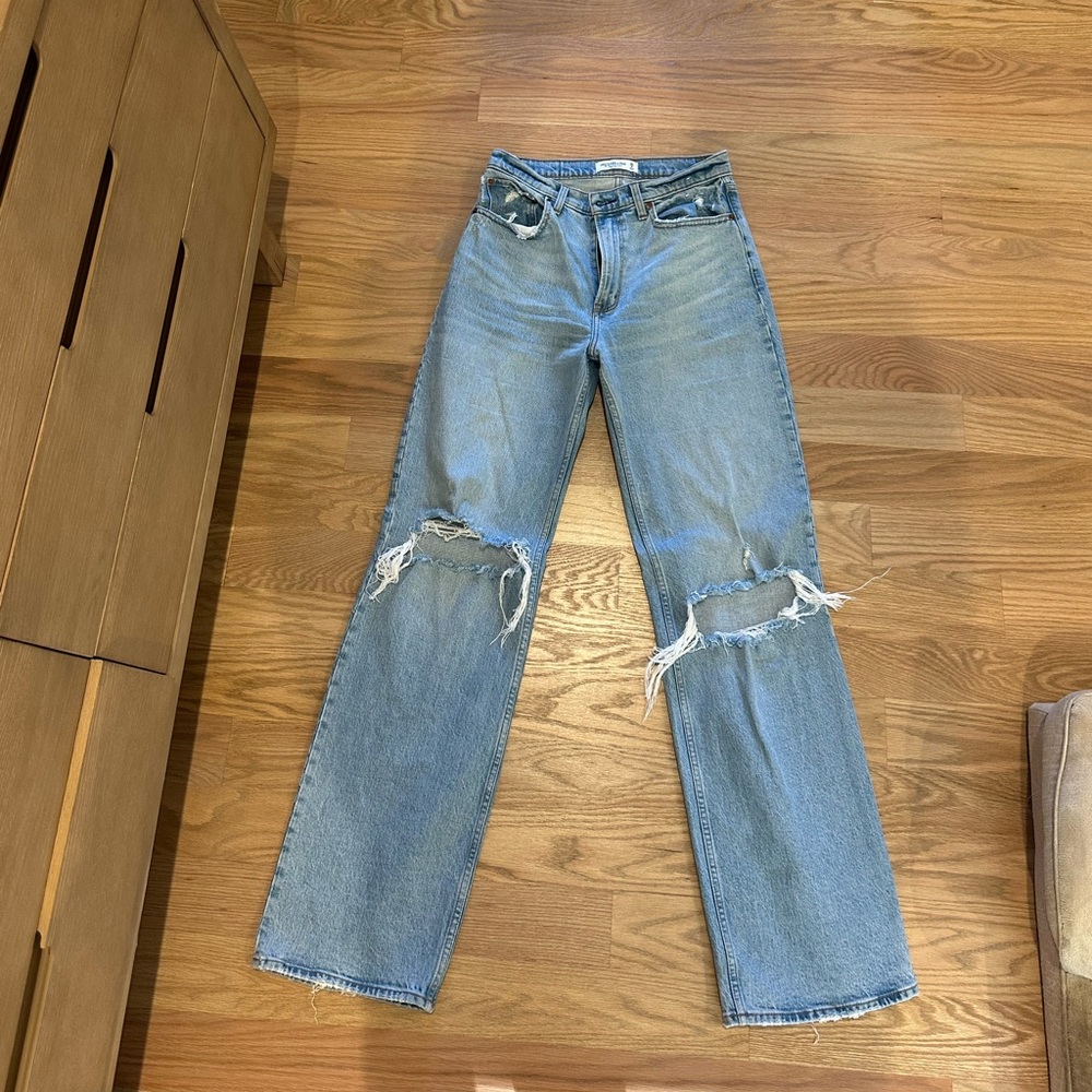 Abercrombie & Fitch Light Blue Relaxed Jeans